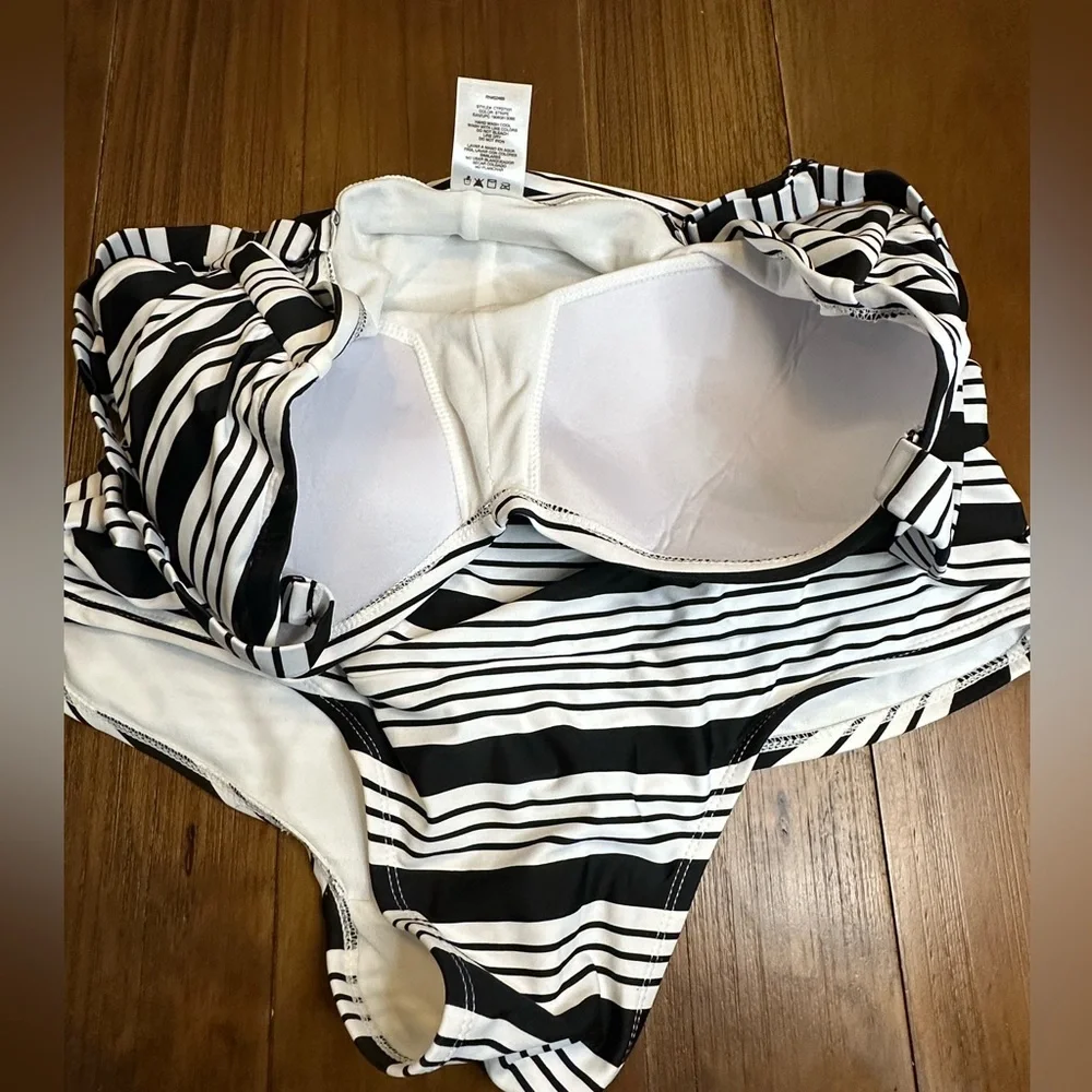 Catalina black white